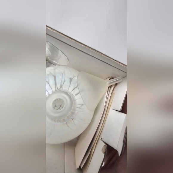 Vintage Traditions Hand Blown Glass Oil Lamp Clear White Pearl Iridescent NIB - Picture 7 of 16